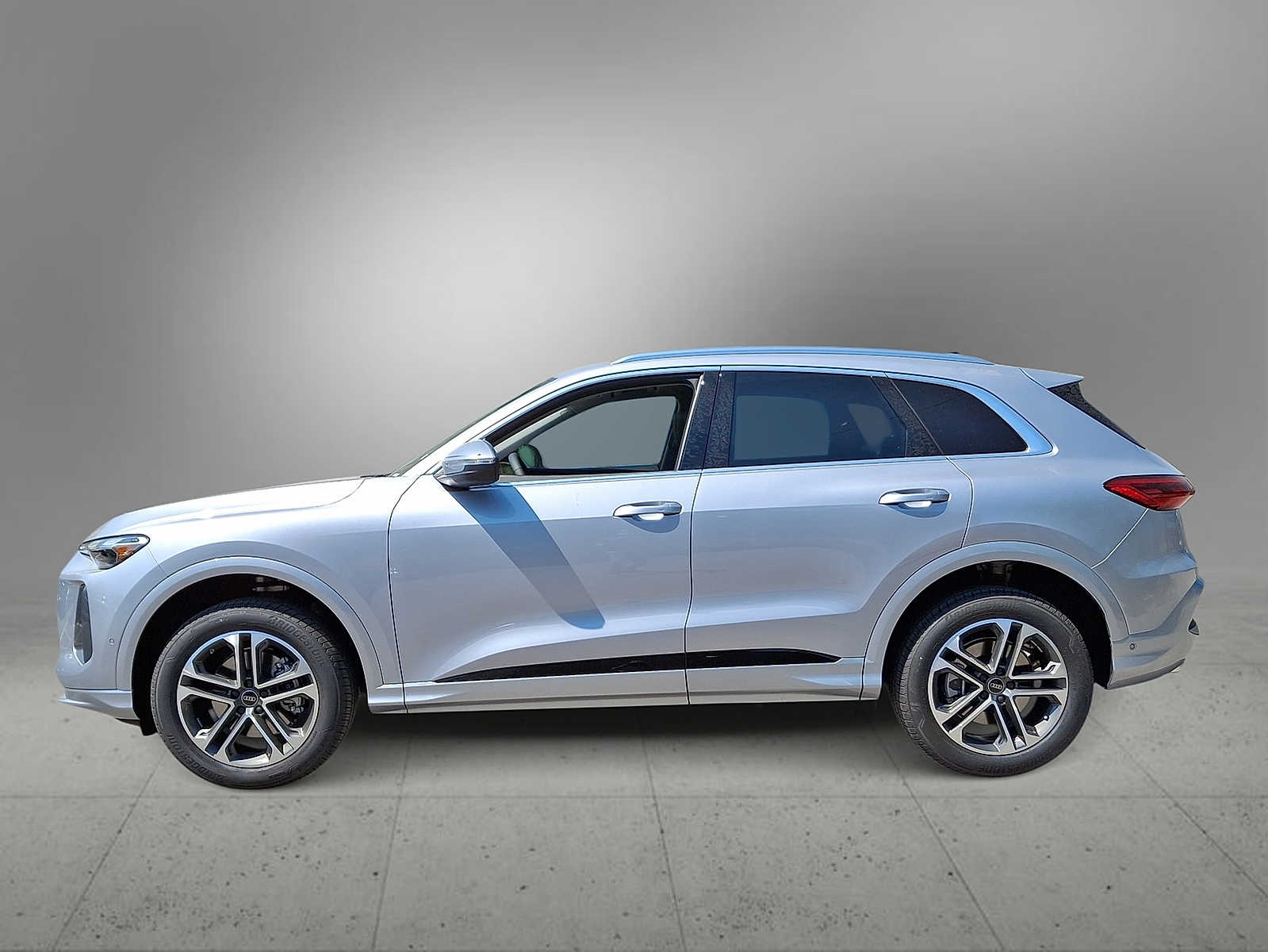 Thumbnail: 2026 Audi Q5 - 5