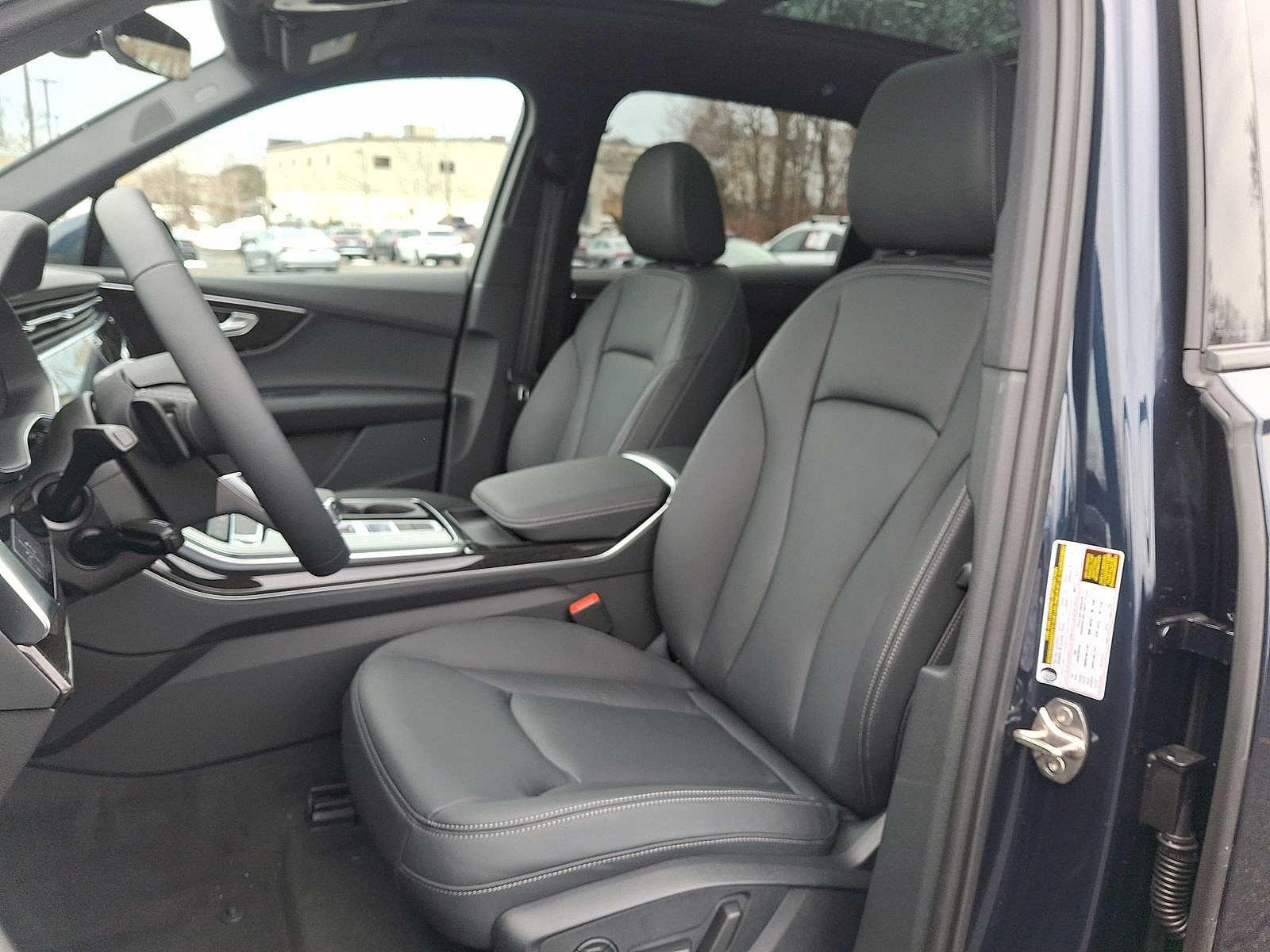 Thumbnail: 2026 Audi Q7 - 13