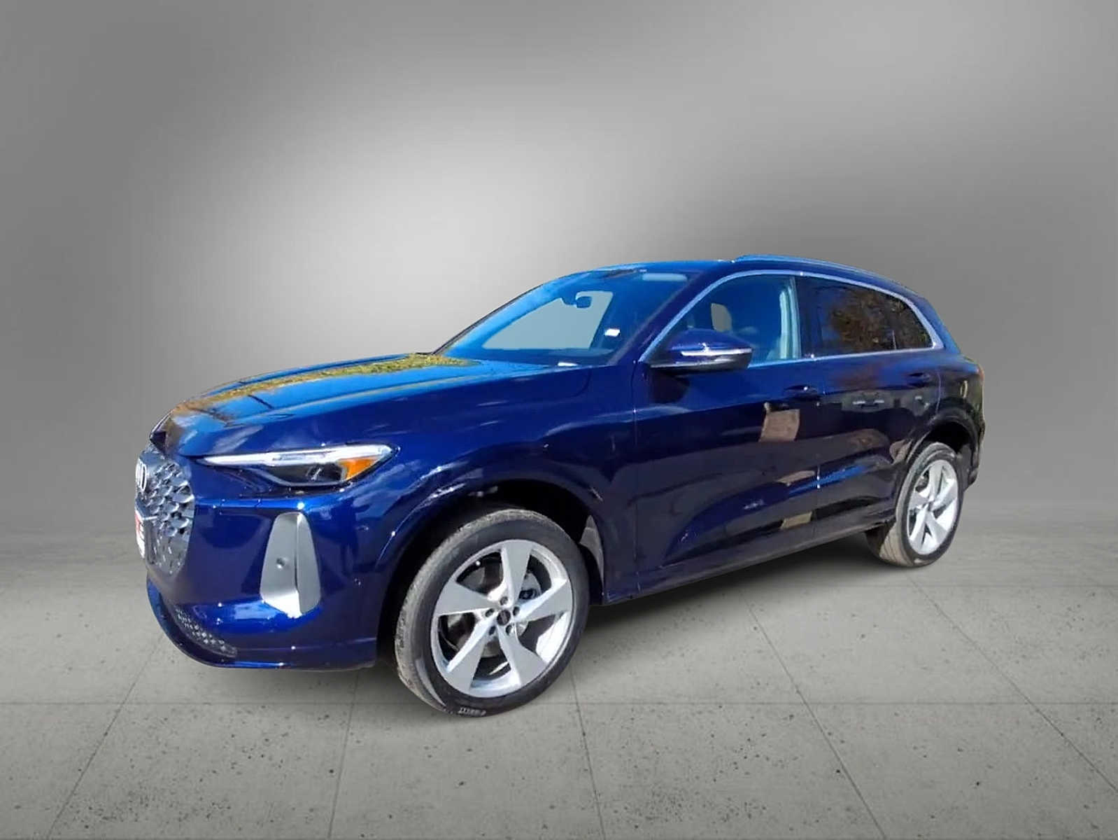 Thumbnail: 2025 Audi Q5 - 4