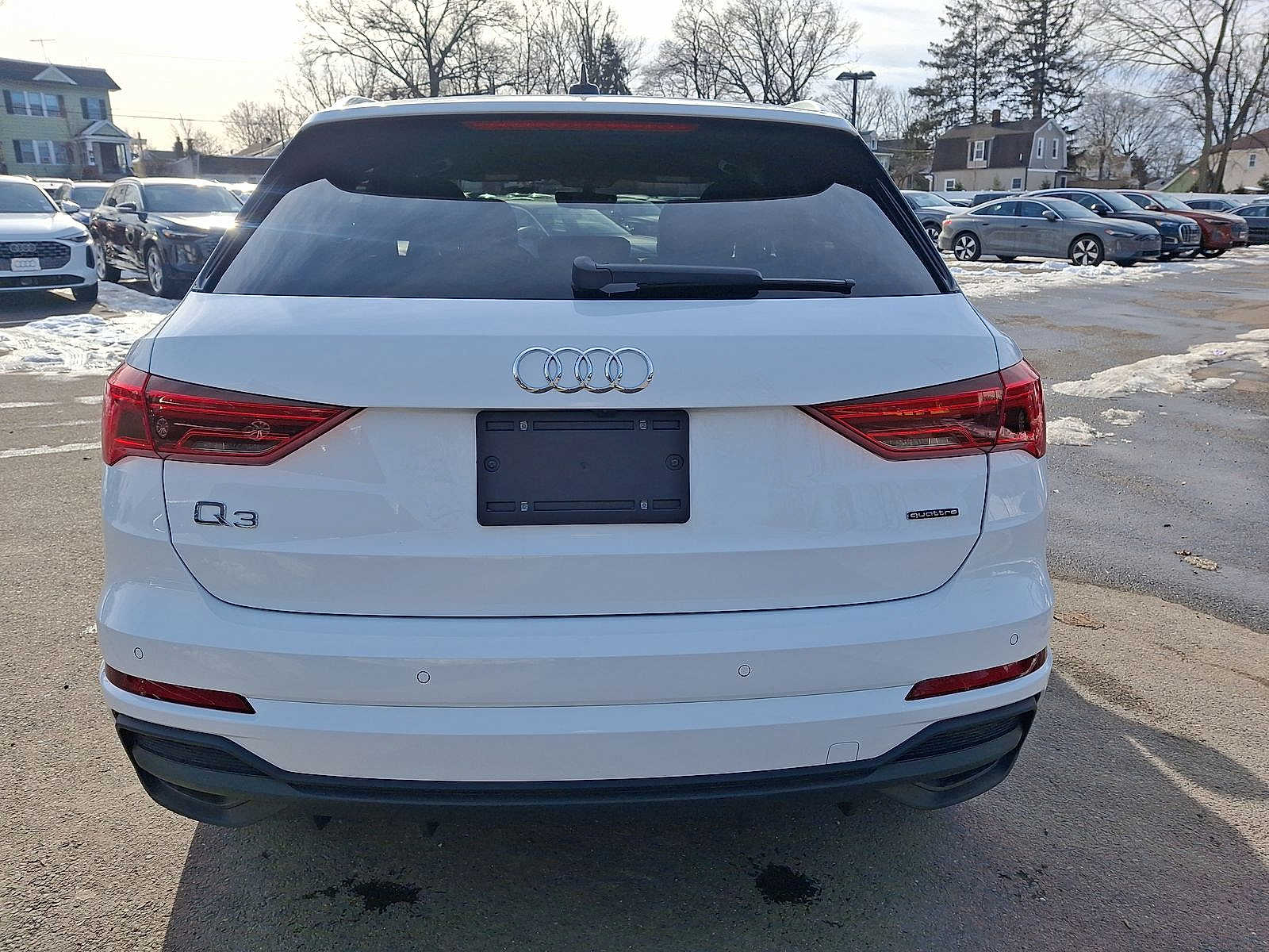 Thumbnail: 2025 Audi Q3 - 23