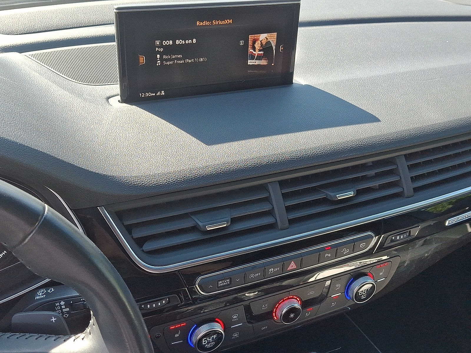 Thumbnail: 2019 Audi Q7 - 14