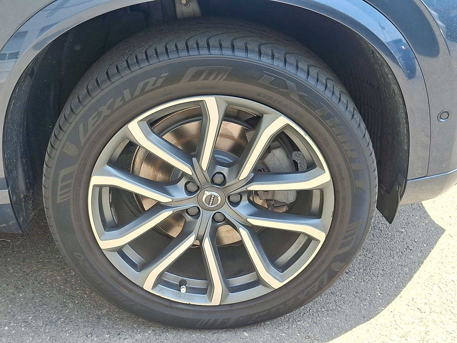 Thumbnail: 2018 Volvo XC90 - 27
