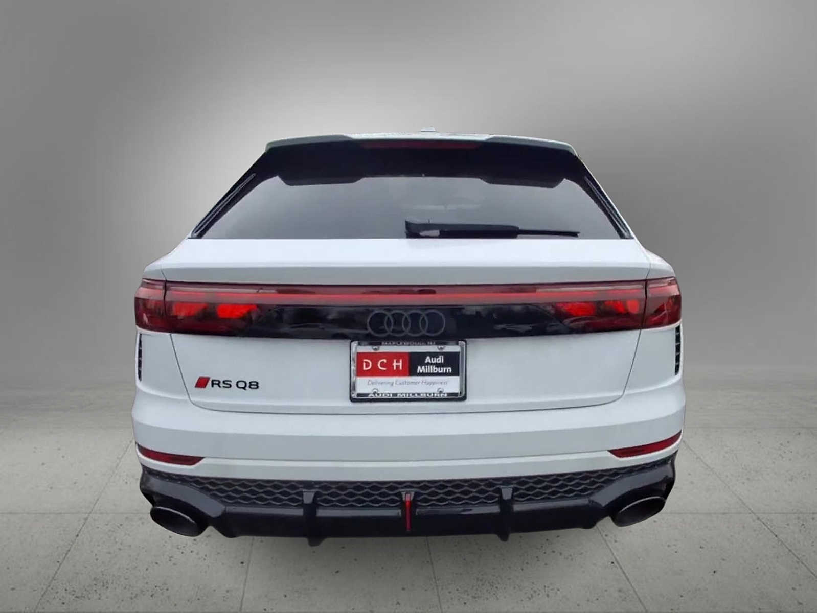 Thumbnail: 2026 Audi RS Q8 - 7