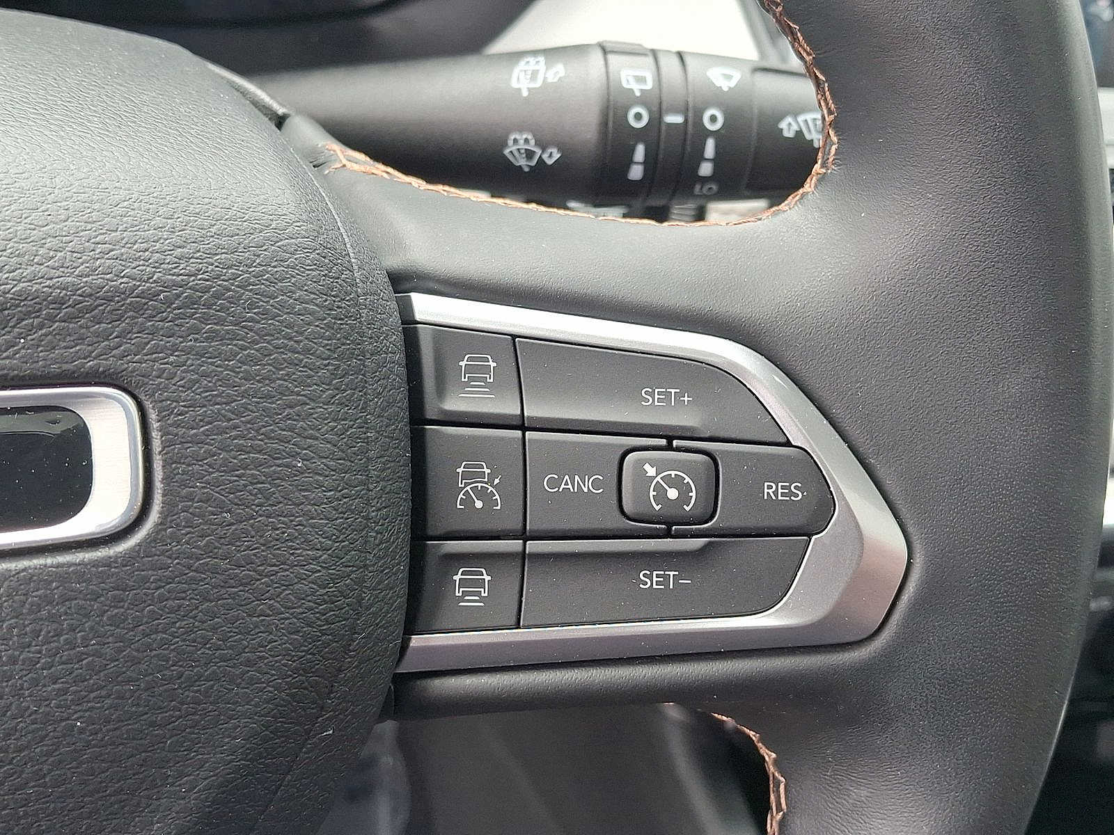 Thumbnail: 2022 Jeep Compass - 18