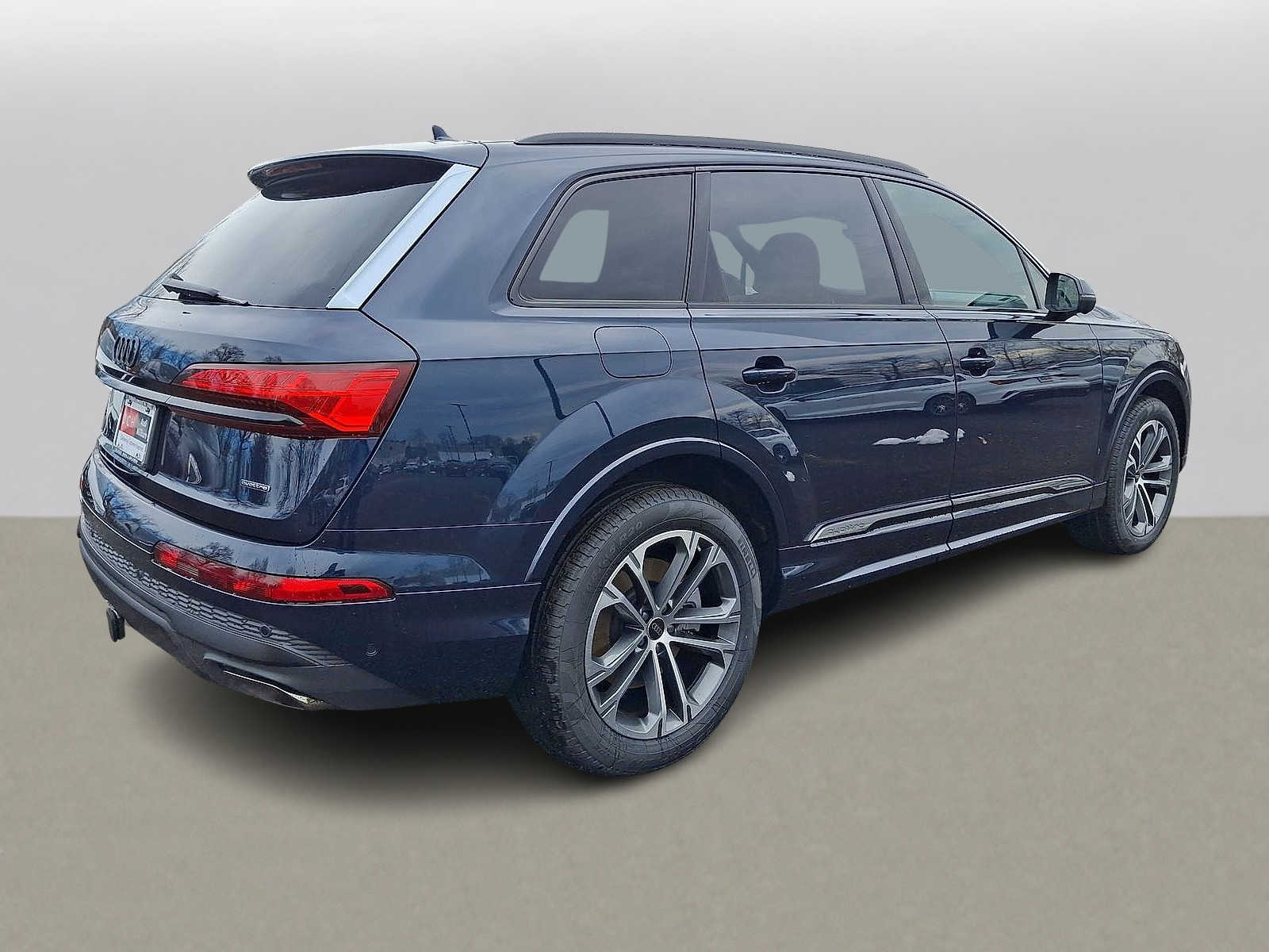 Thumbnail: 2026 Audi Q7 - 11