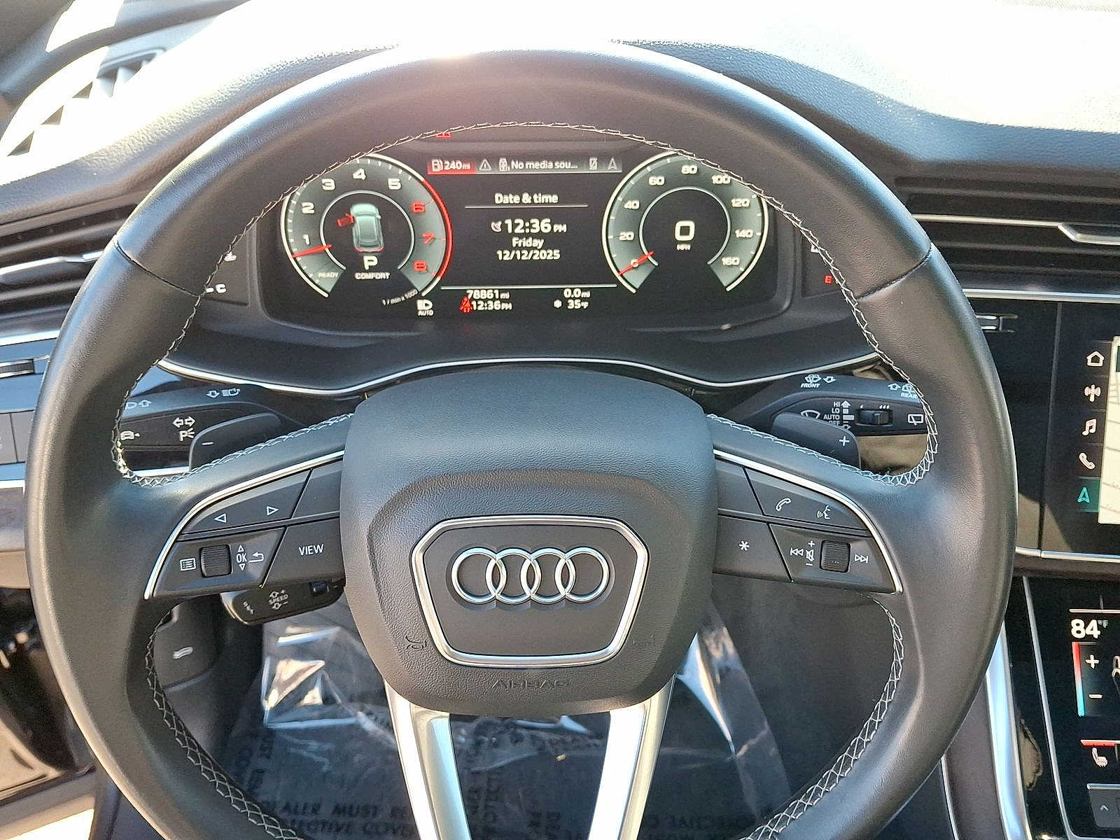 Thumbnail: 2021 Audi Q8 - 16