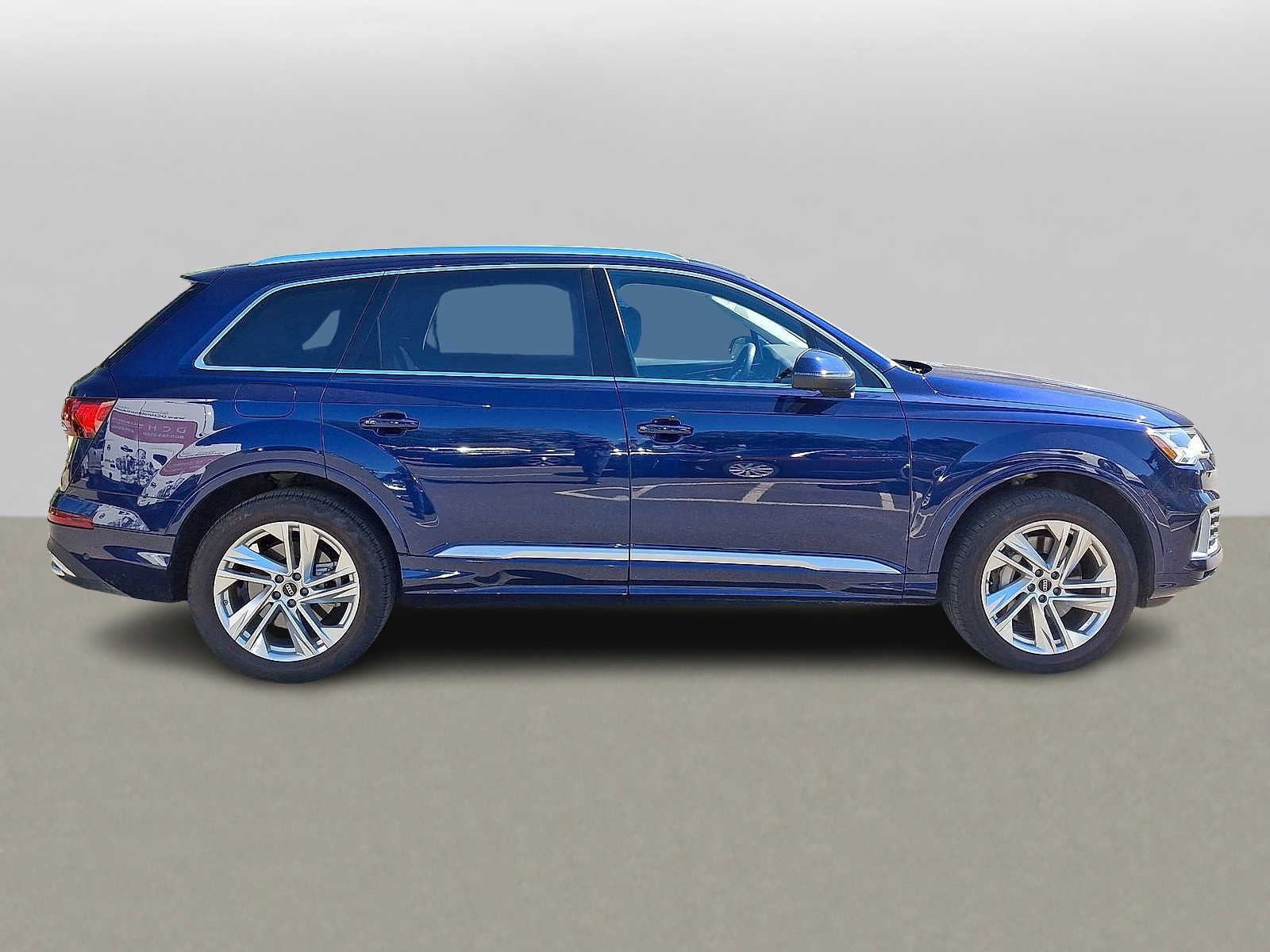 Thumbnail: 2023 Audi Q7 - 31