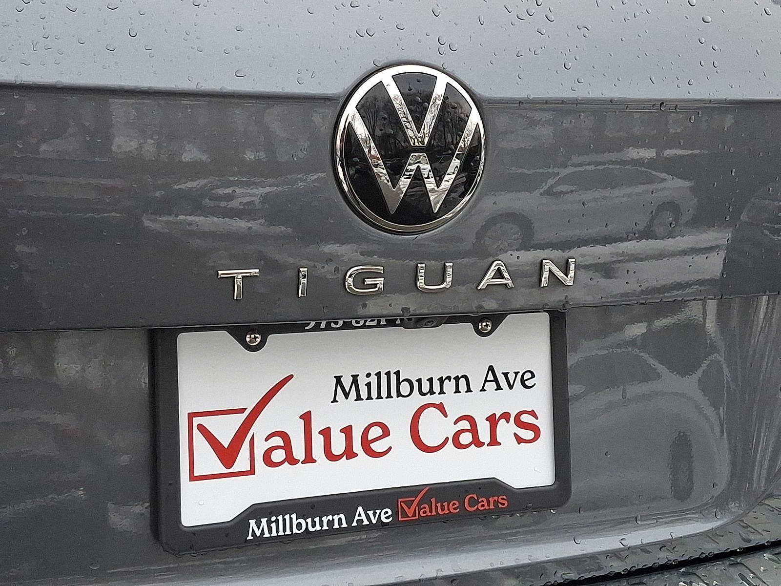 Thumbnail: 2022 Volkswagen Tiguan - 24