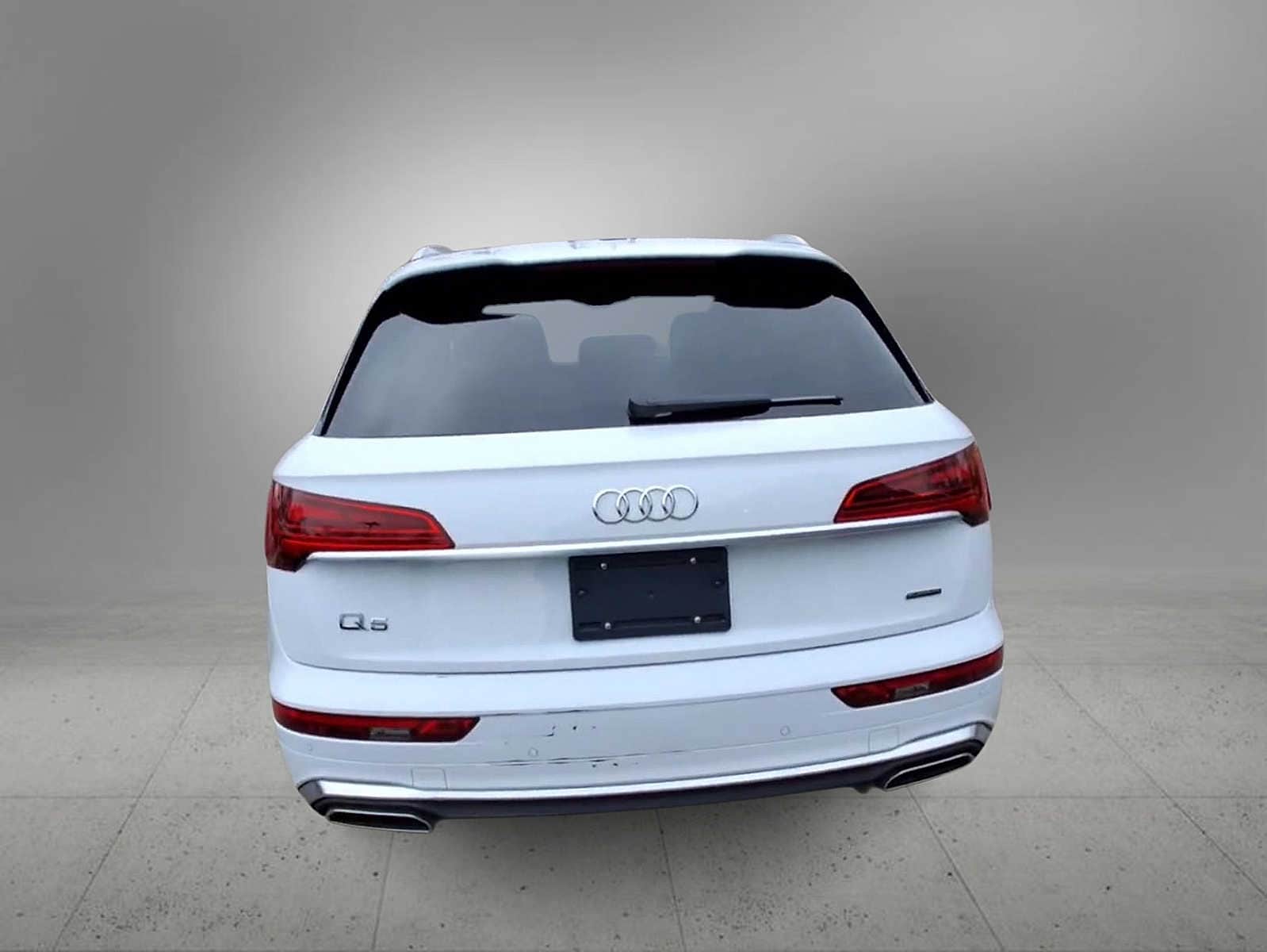 Thumbnail: 2023 Audi Q5 - 6