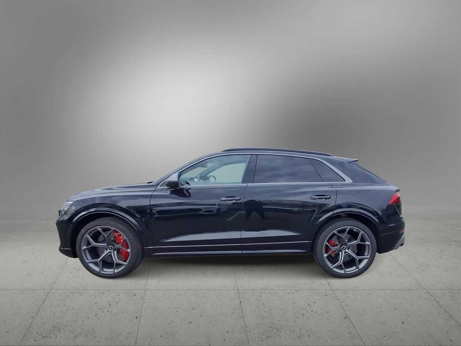 Thumbnail: 2026 Audi RS Q8 - 5