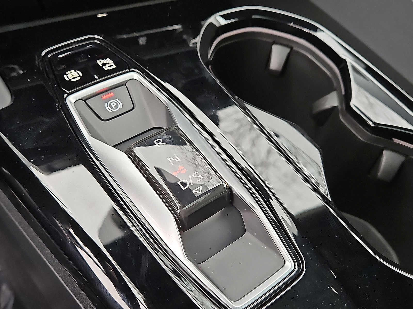 Thumbnail: 2025 Audi Q5 - 12