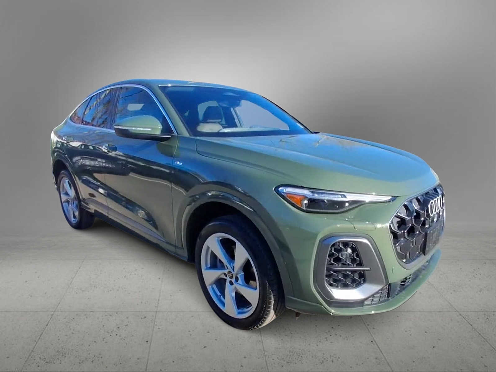 Thumbnail: 2025 Audi Q5 - 2