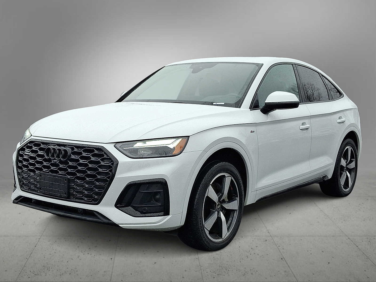 Thumbnail: 2023 Audi Q5 - 1