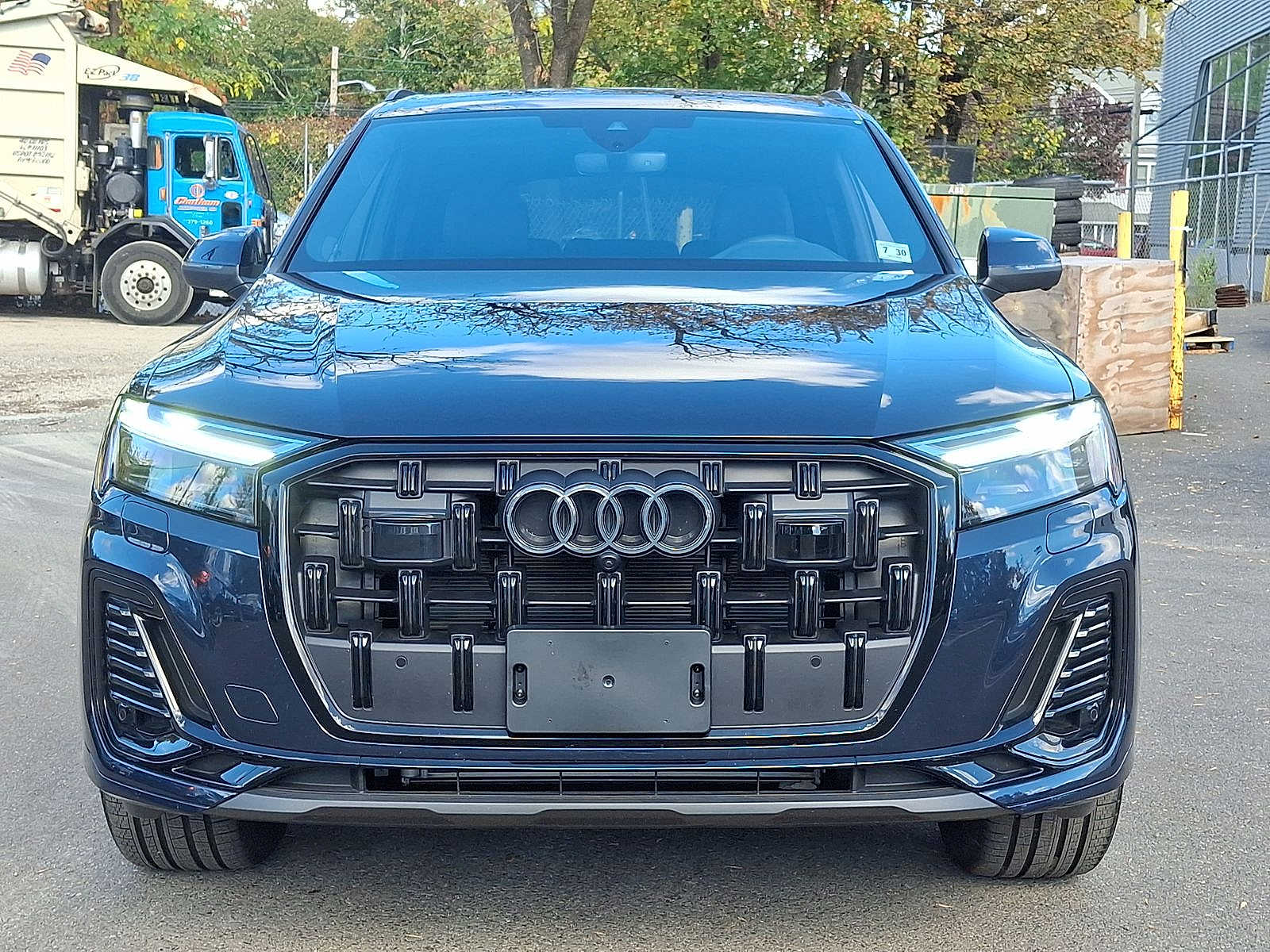 Thumbnail: 2025 Audi Q7 - 29