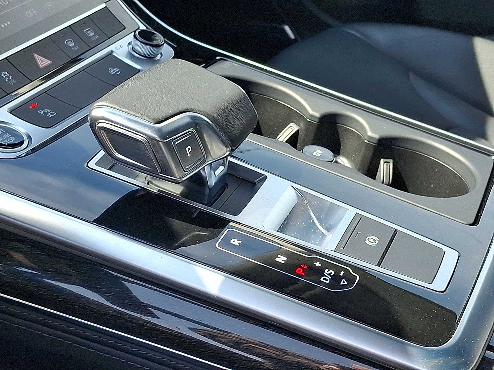 Thumbnail: 2023 Audi Q7 - 12