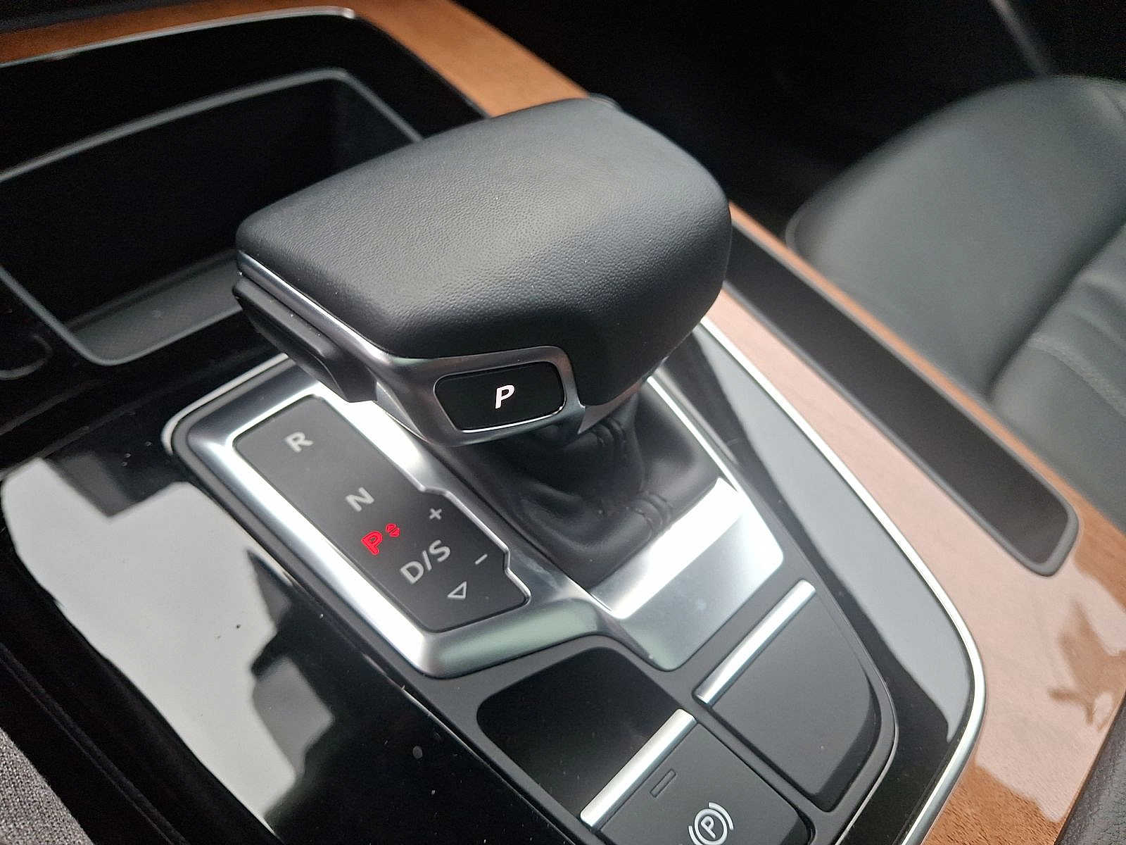 Thumbnail: 2023 Audi Q5 - 11