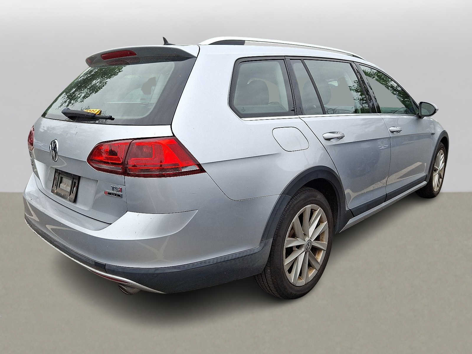 2017 Volkswagen Golf Alltrack S photo 3