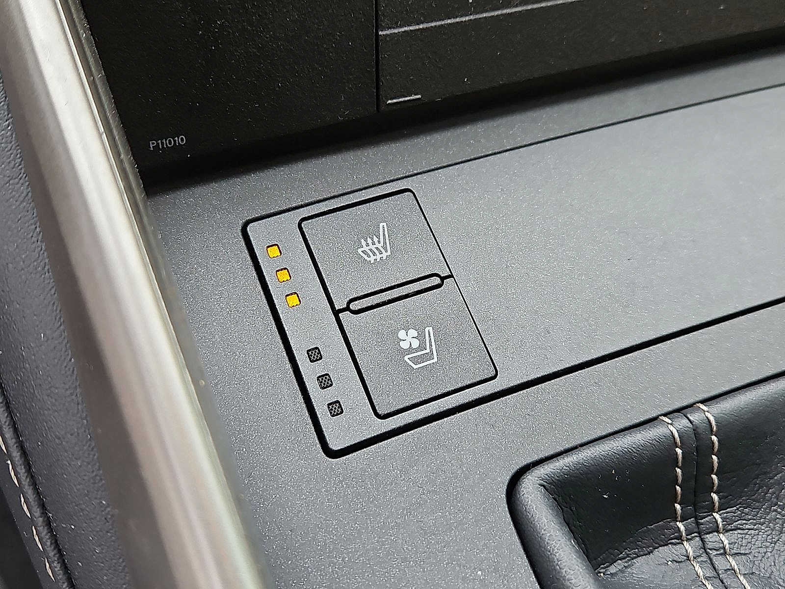 Thumbnail: 2016 Lexus IS - 19