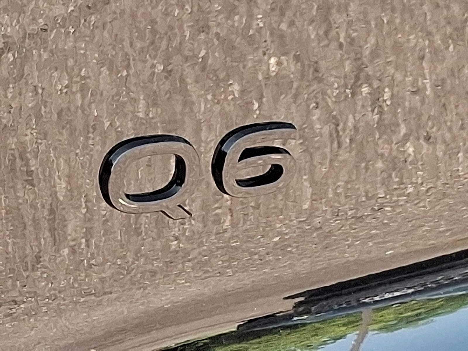 Thumbnail: 2025 Audi Q6 e-tron - 17