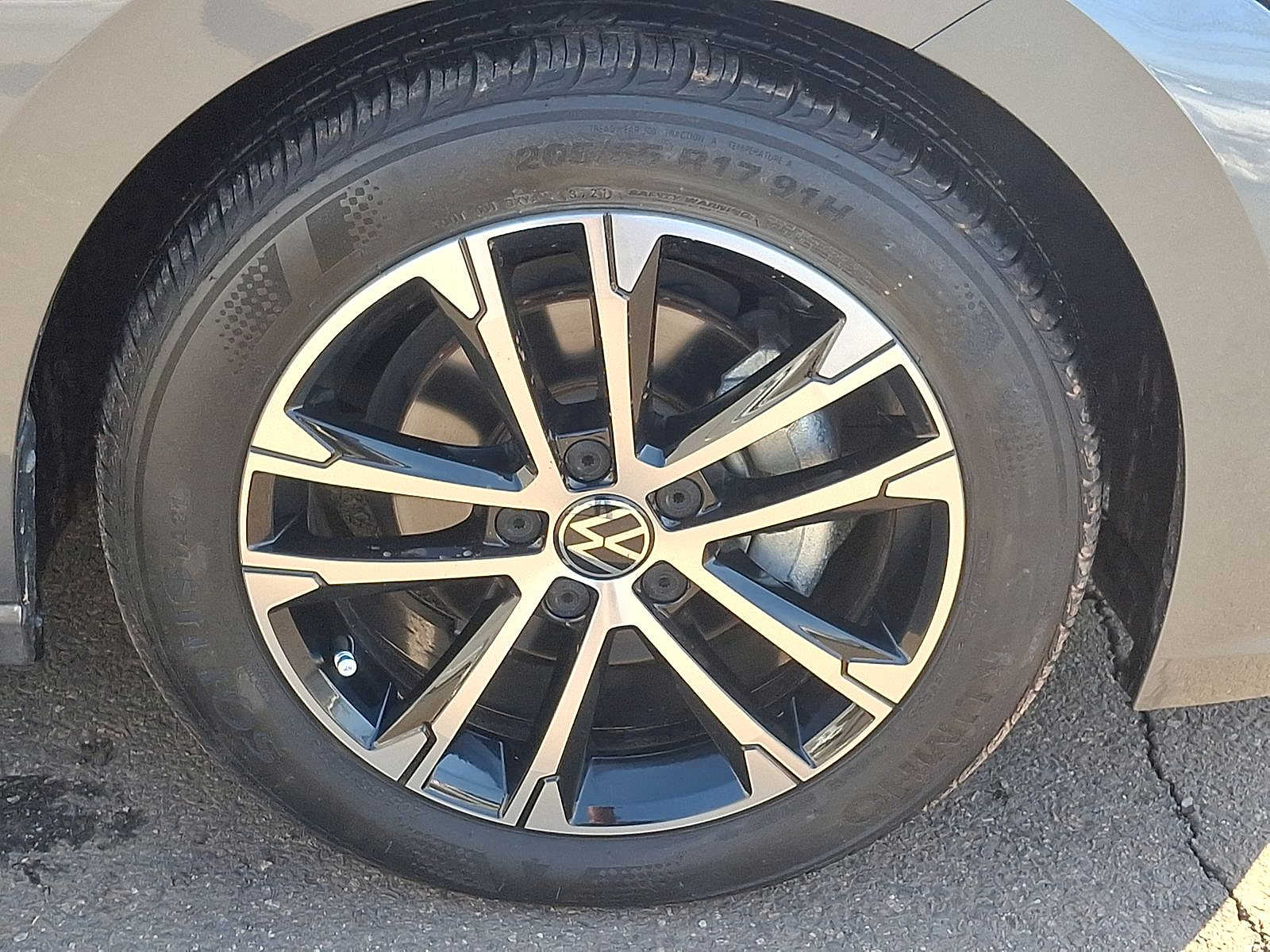 Thumbnail: 2022 Volkswagen Jetta - 27