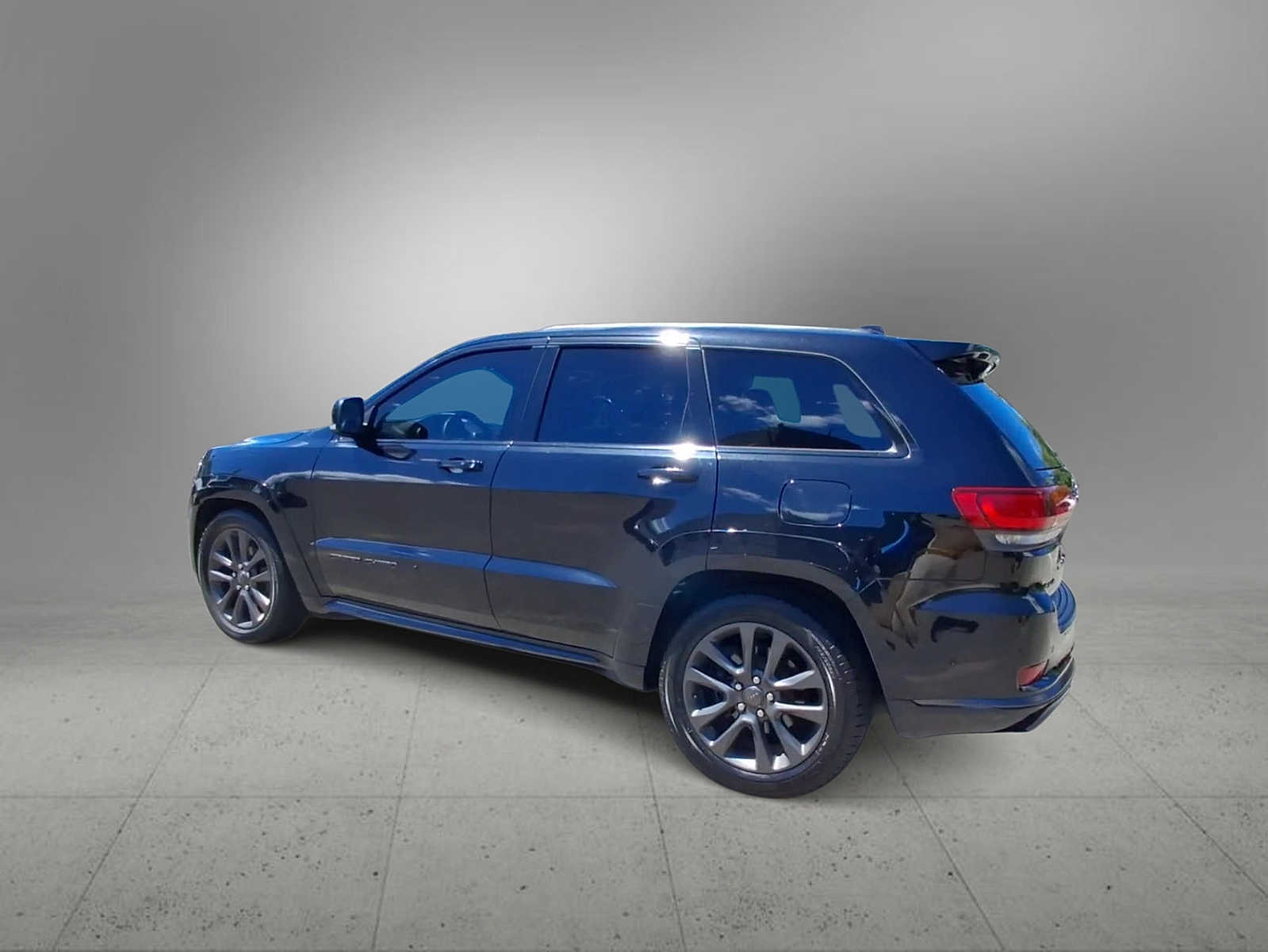 Thumbnail: 2018 Jeep Grand Cherokee - 6