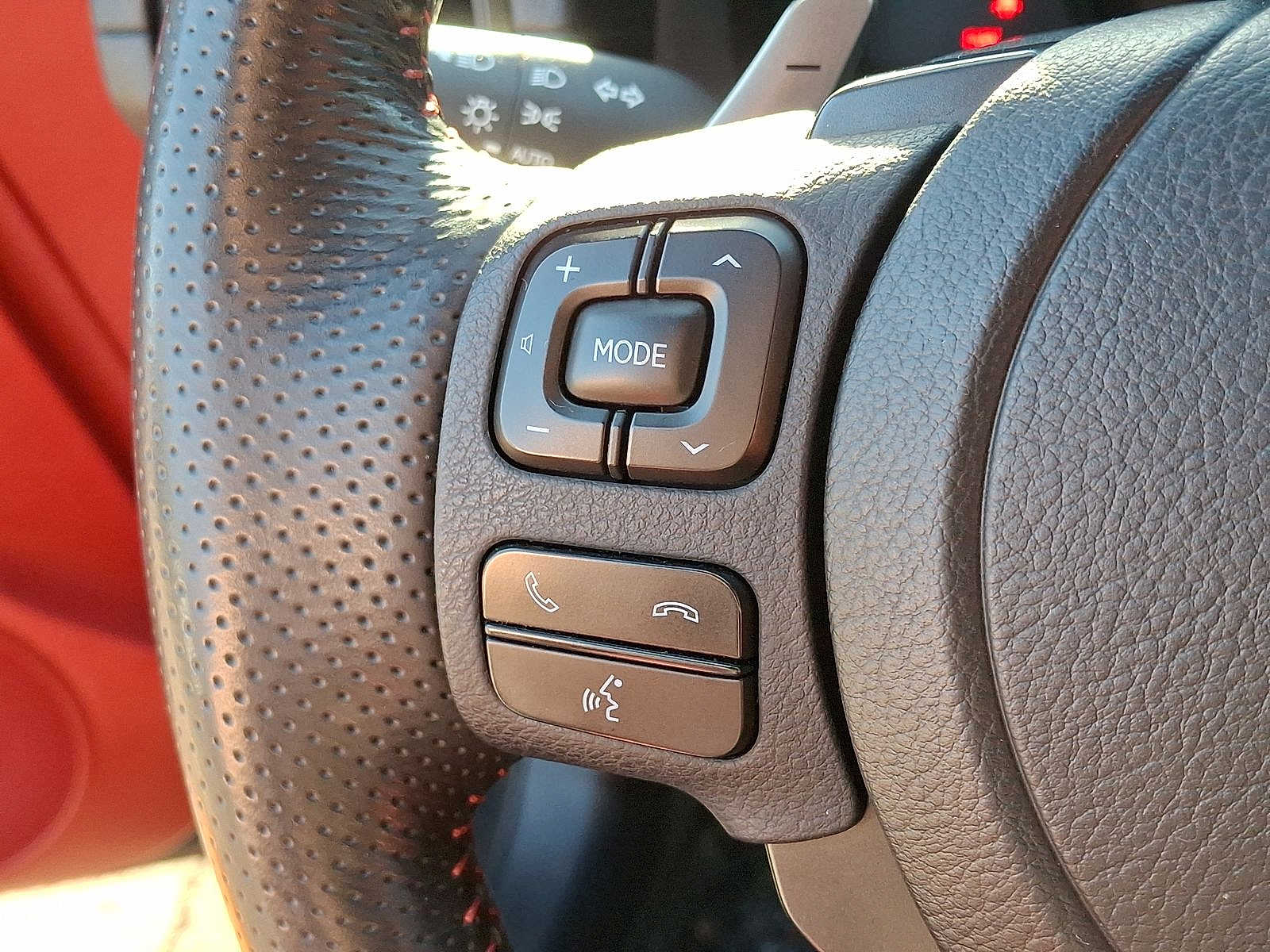 Thumbnail: 2023 Lexus IS - 17