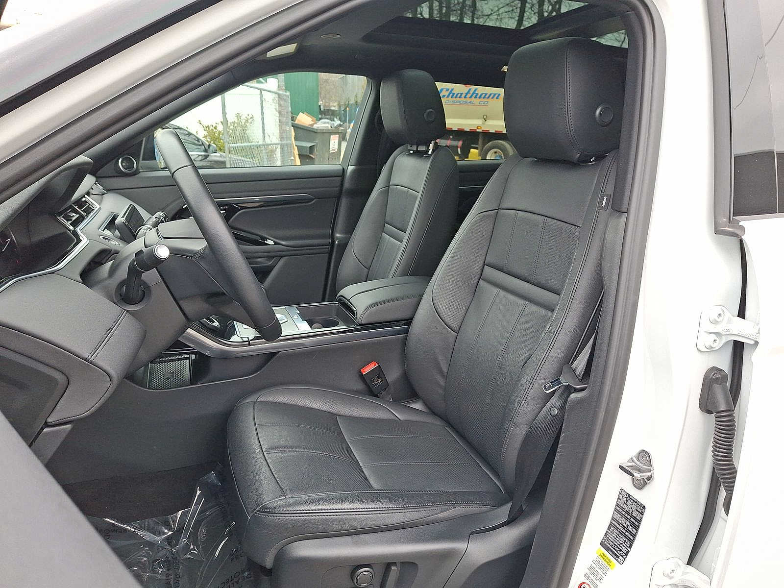 Thumbnail: 2023 Land Rover Range Rover Evoque - 11