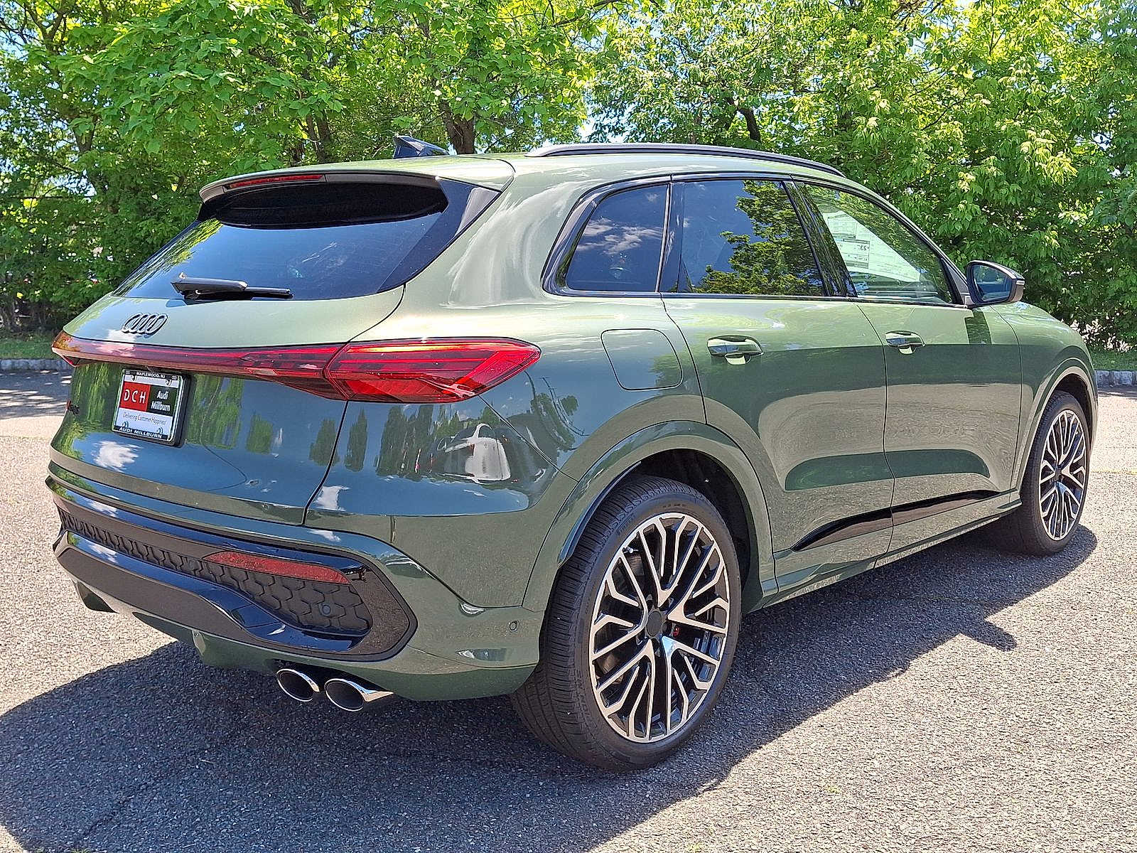 Thumbnail: 2026 Audi SQ5 - 17
