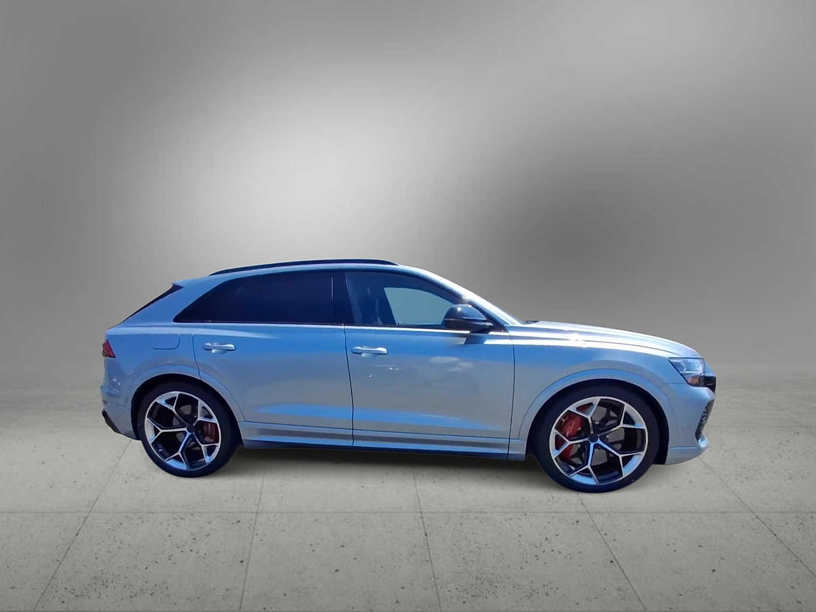 Thumbnail: 2026 Audi RS Q8 - 9
