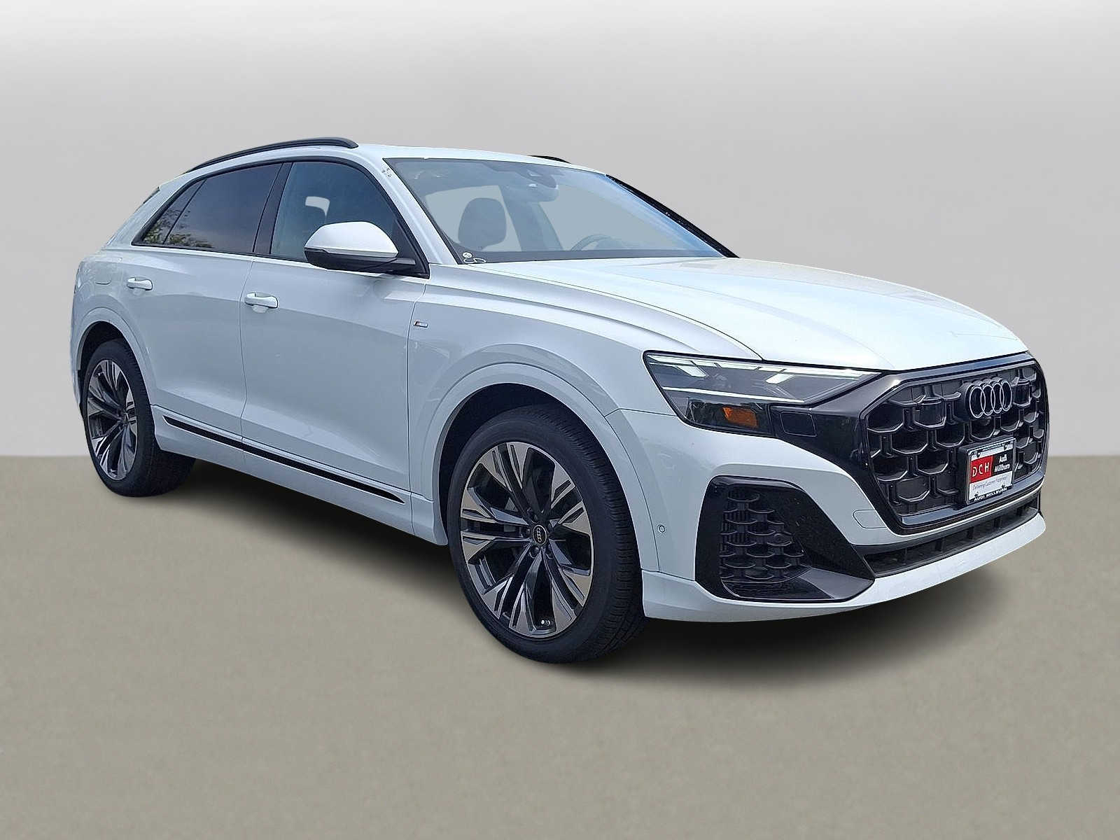 Thumbnail: 2026 Audi Q8 - 10