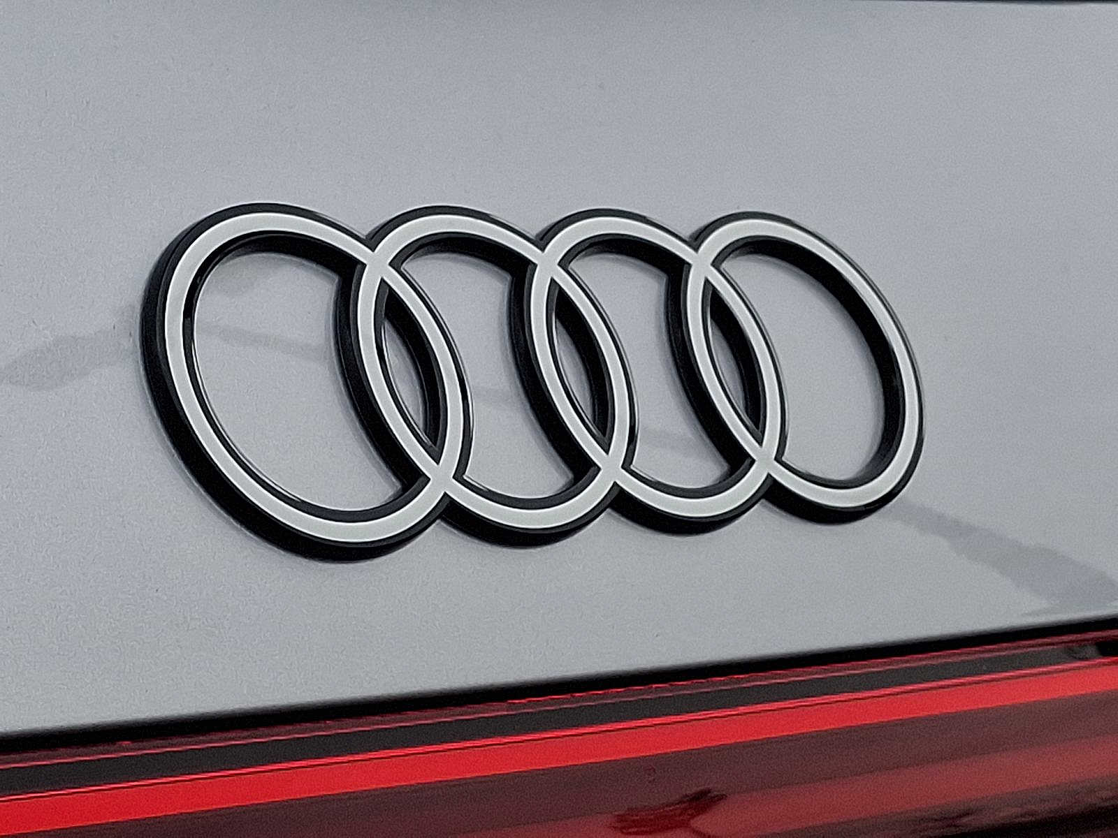 Thumbnail: 2025 Audi Q5 - 18