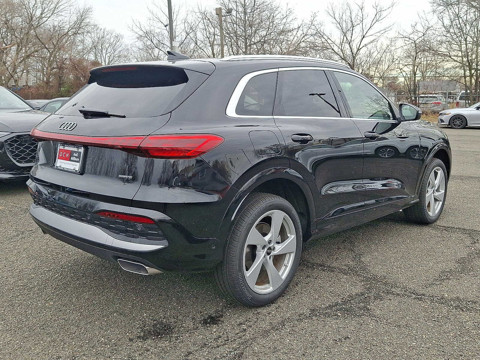 Thumbnail: 2025 Audi Q5 - 11