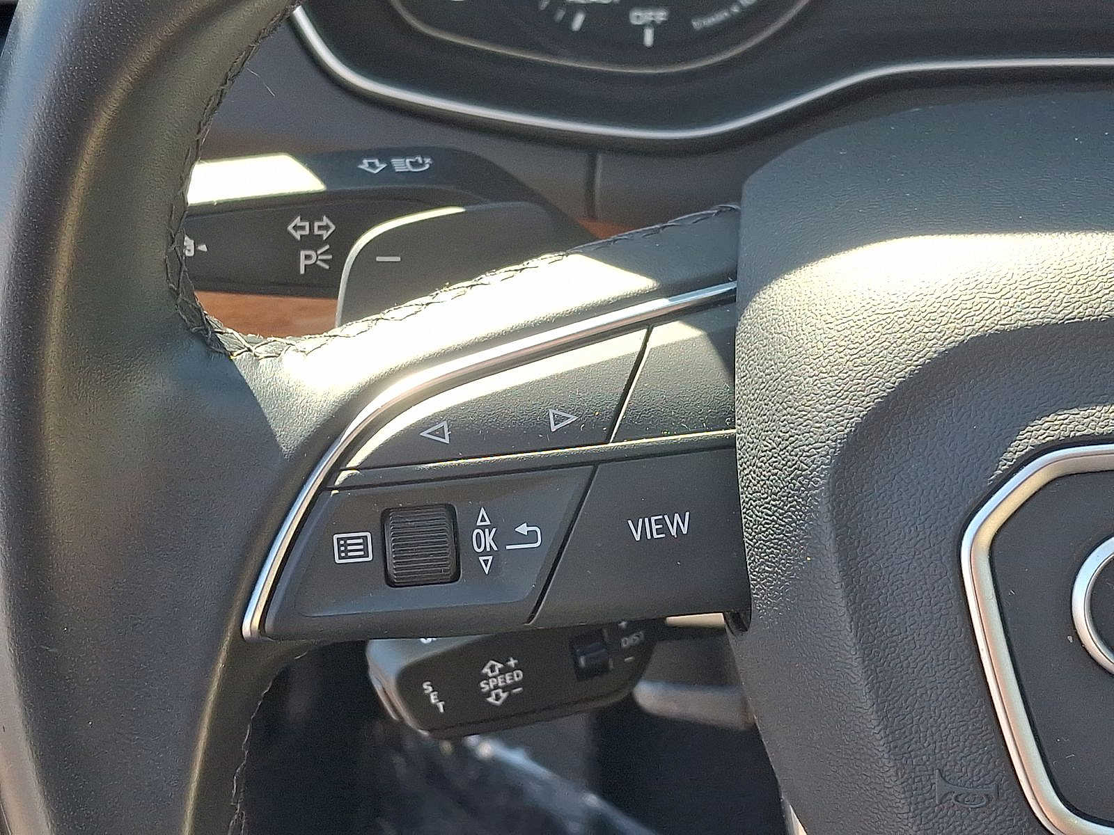 Thumbnail: 2023 Audi Q5 - 17