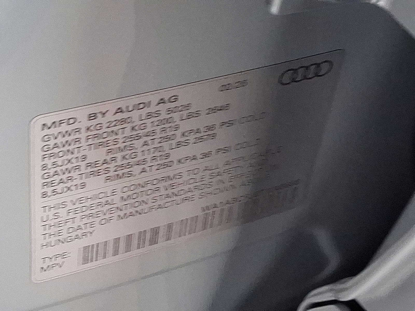 Thumbnail: 2026 Audi Q3 - 10