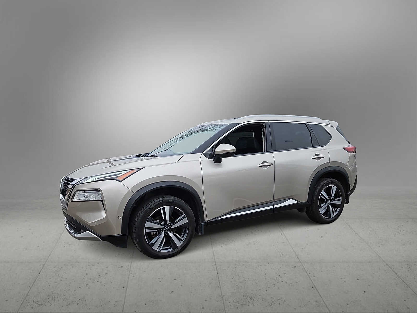 Thumbnail: 2022 Nissan Rogue - 4