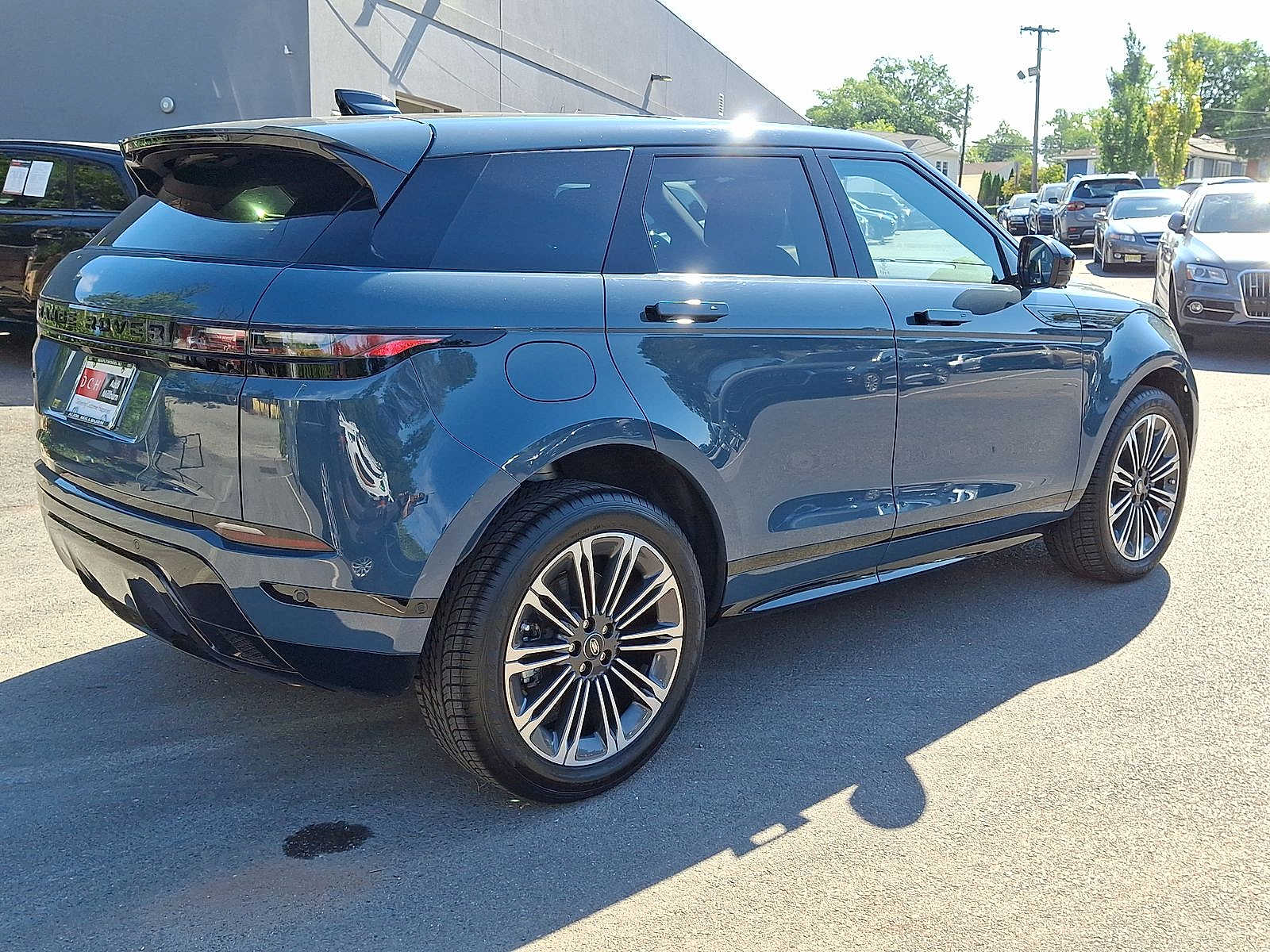 Thumbnail: 2024 Land Rover Range Rover Evoque - 20