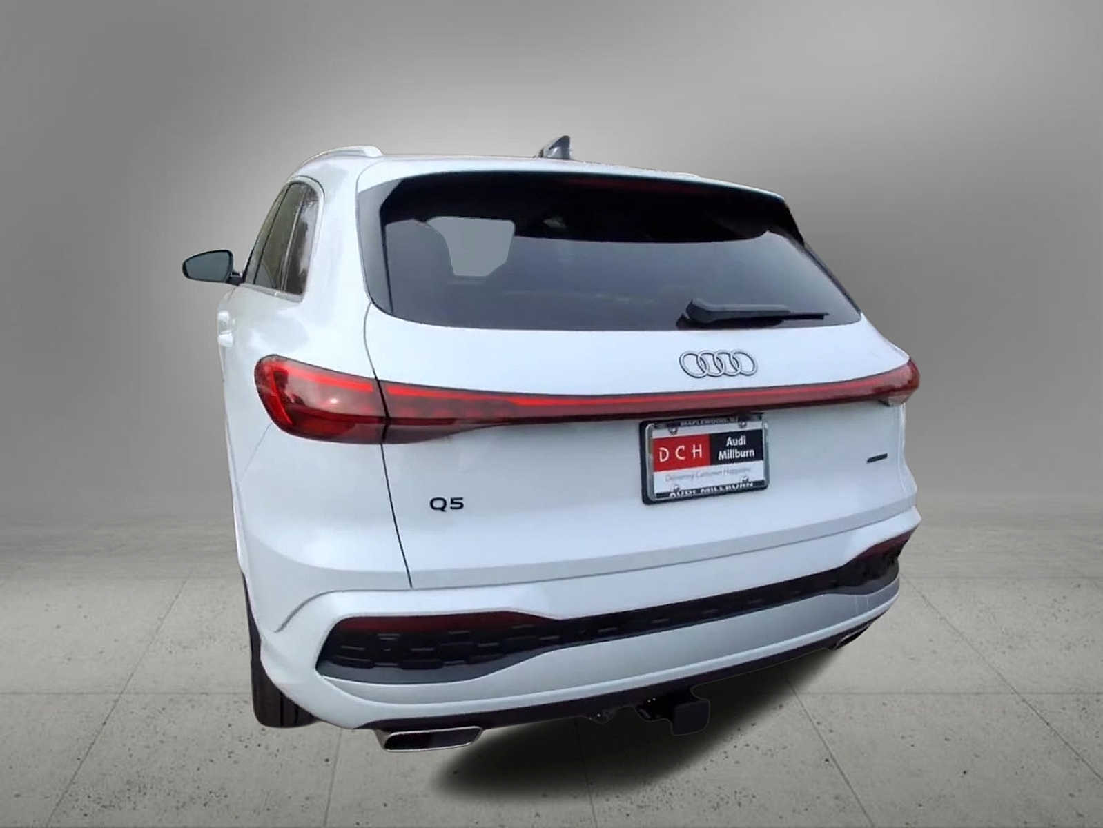 Thumbnail: 2025 Audi Q5 - 7