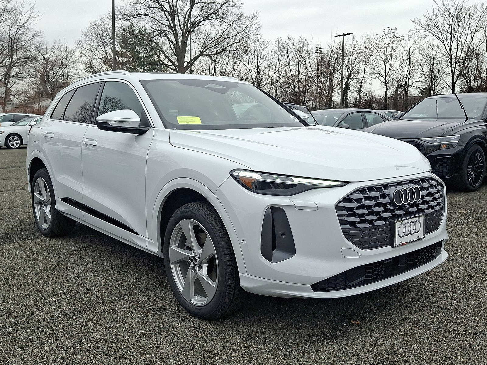 Thumbnail: 2025 Audi Q5 - 10