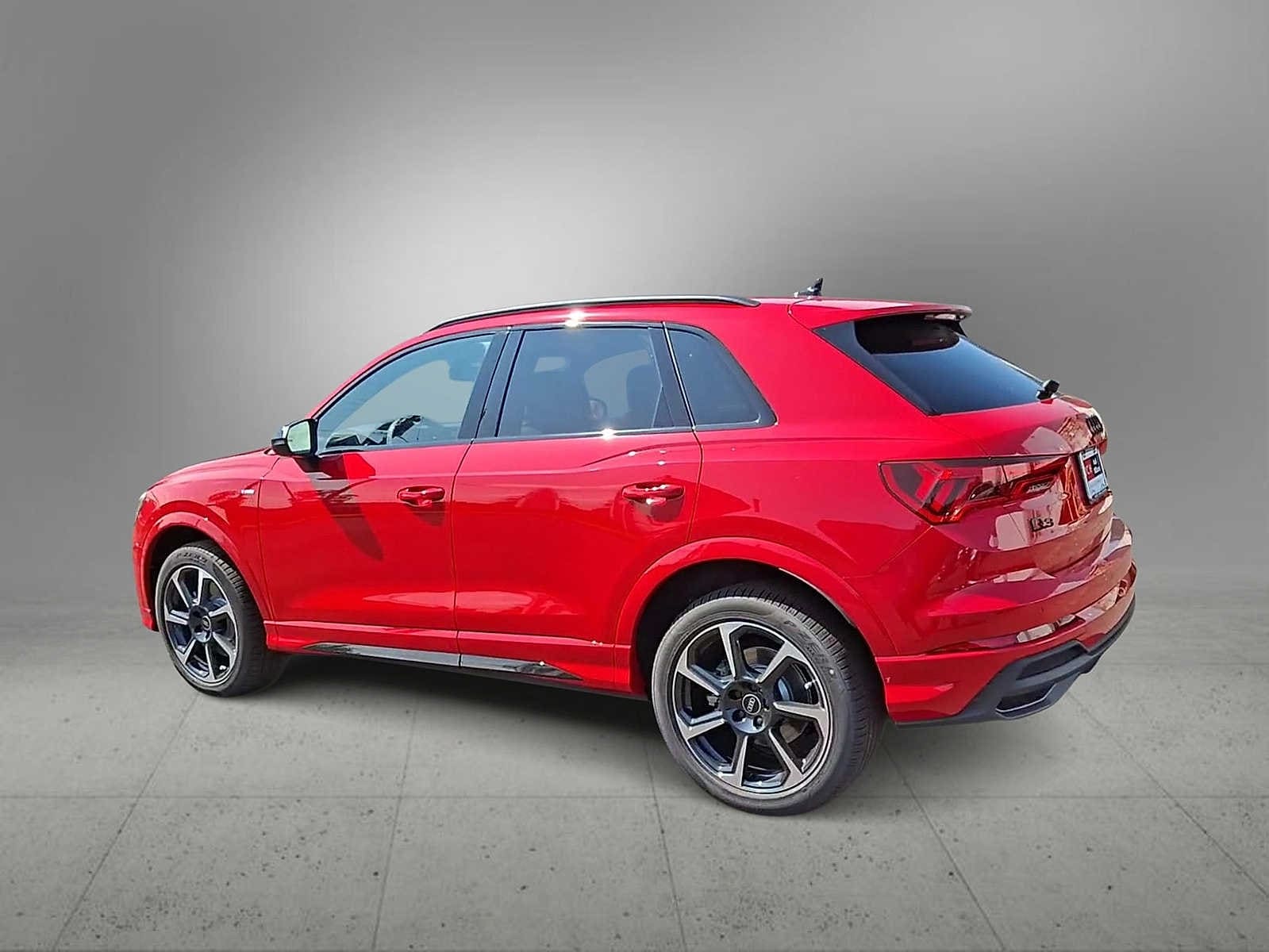 Thumbnail: 2025 Audi Q3 - 8