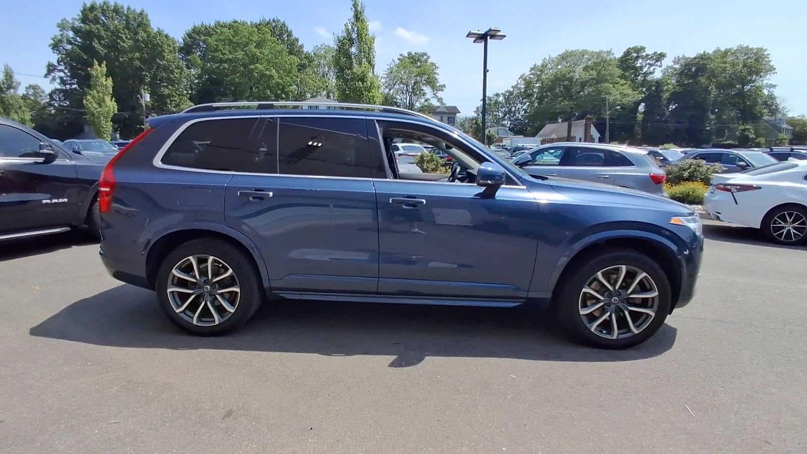 Thumbnail: 2018 Volvo XC90 - 9
