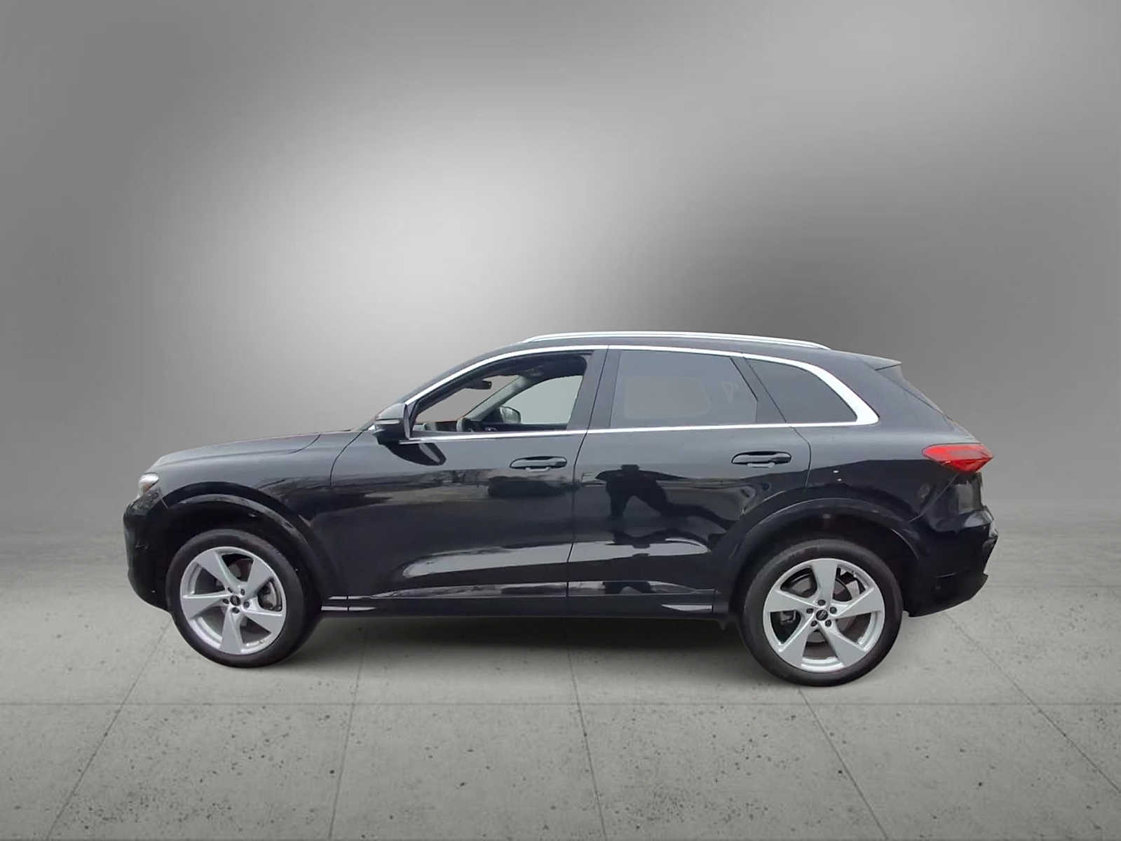 Thumbnail: 2025 Audi Q5 - 5