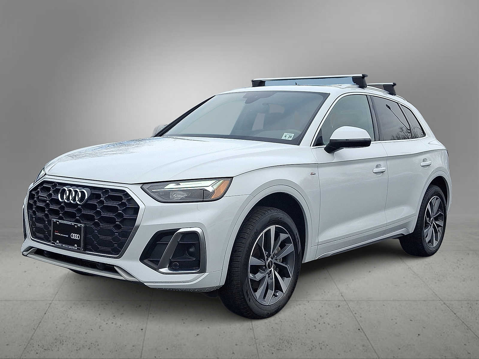 Thumbnail: 2023 Audi Q5 - 1