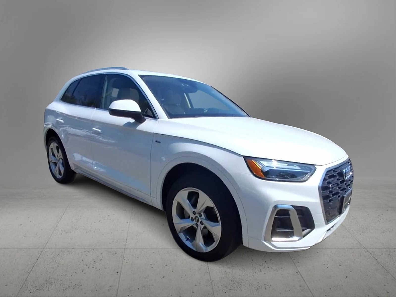 Thumbnail: 2022 Audi Q5 - 2