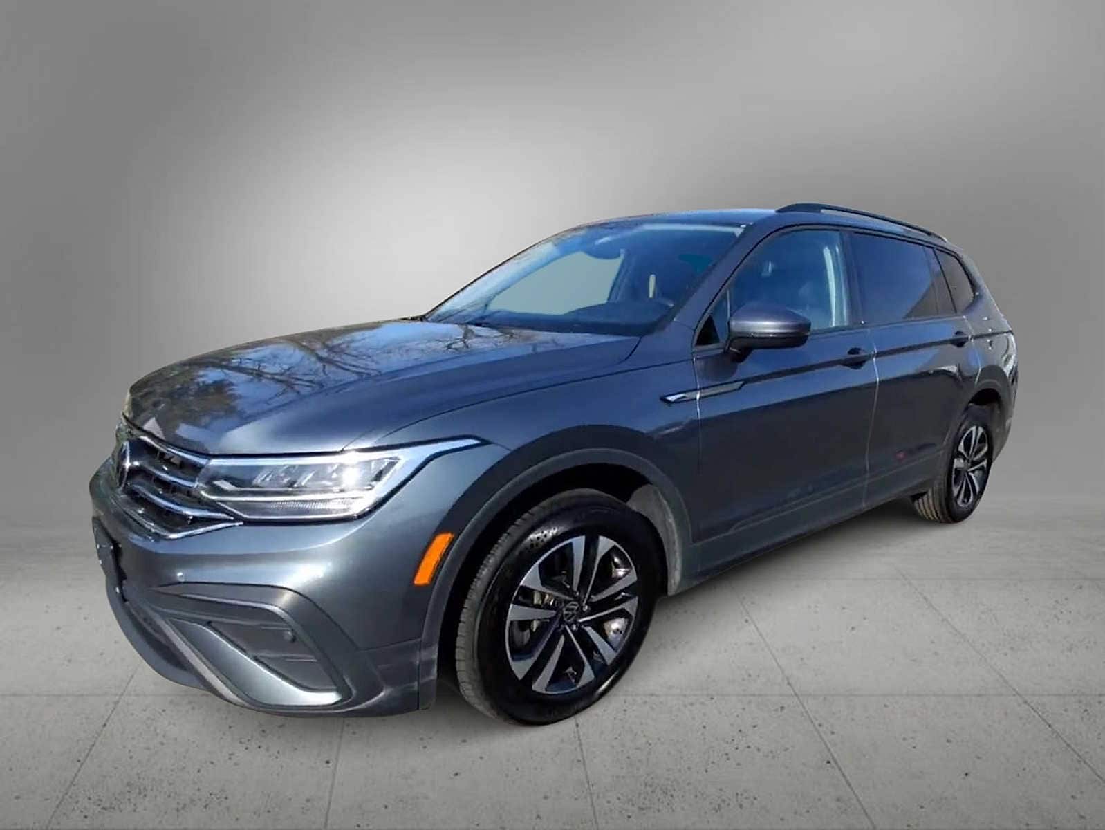 Thumbnail: 2024 Volkswagen Tiguan - 4