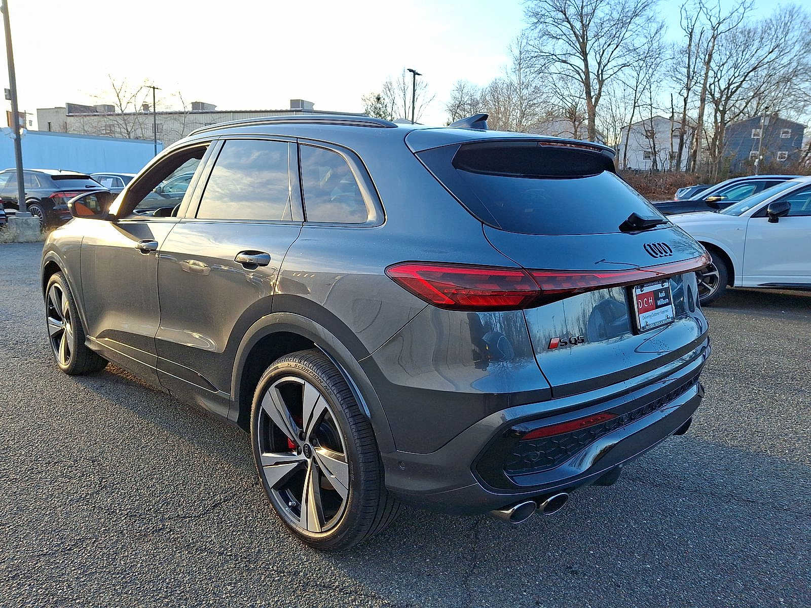 Thumbnail: 2025 Audi SQ5 - 12