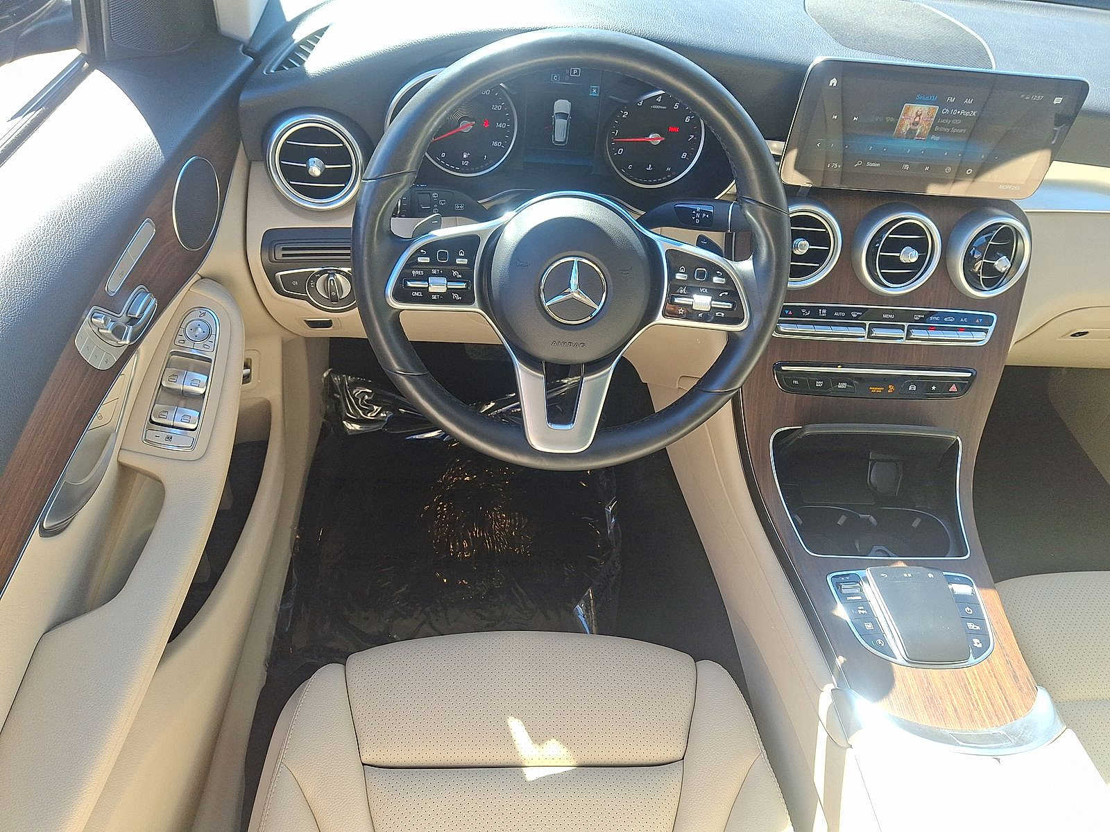 Thumbnail: 2022 Mercedes-Benz GLC - 21