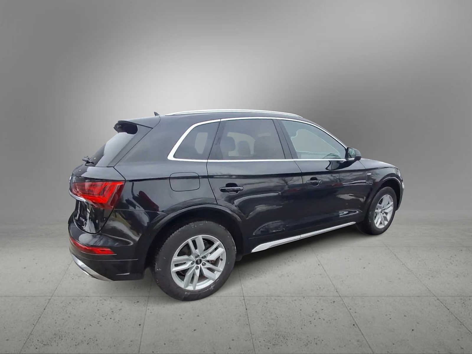 Thumbnail: 2023 Audi Q5 - 7