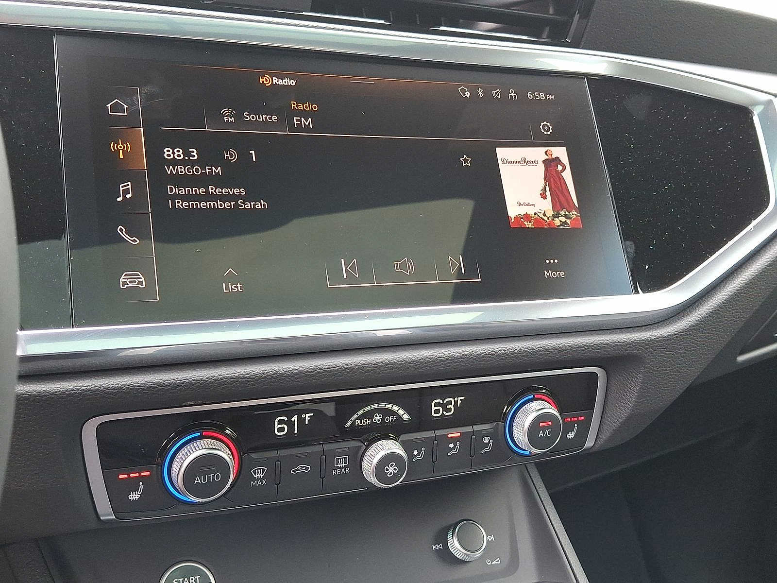 Thumbnail: 2025 Audi Q3 - 15