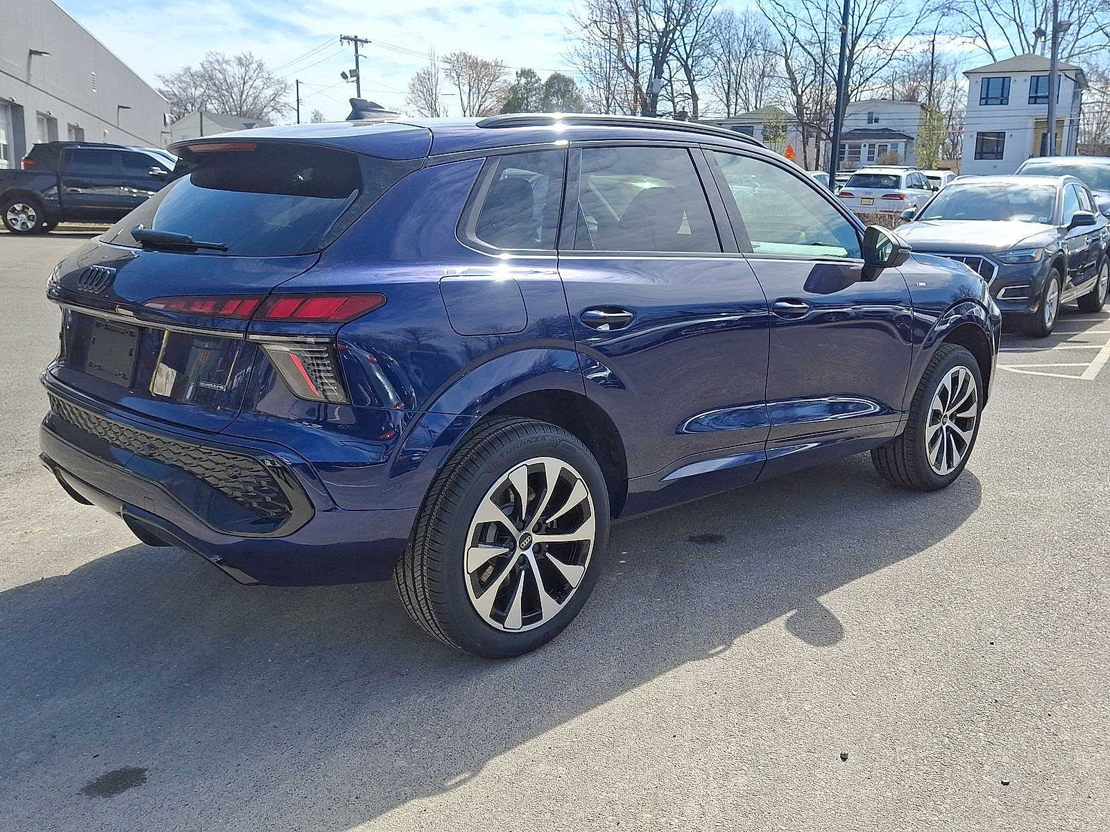 Thumbnail: 2026 Audi Q3 - 11