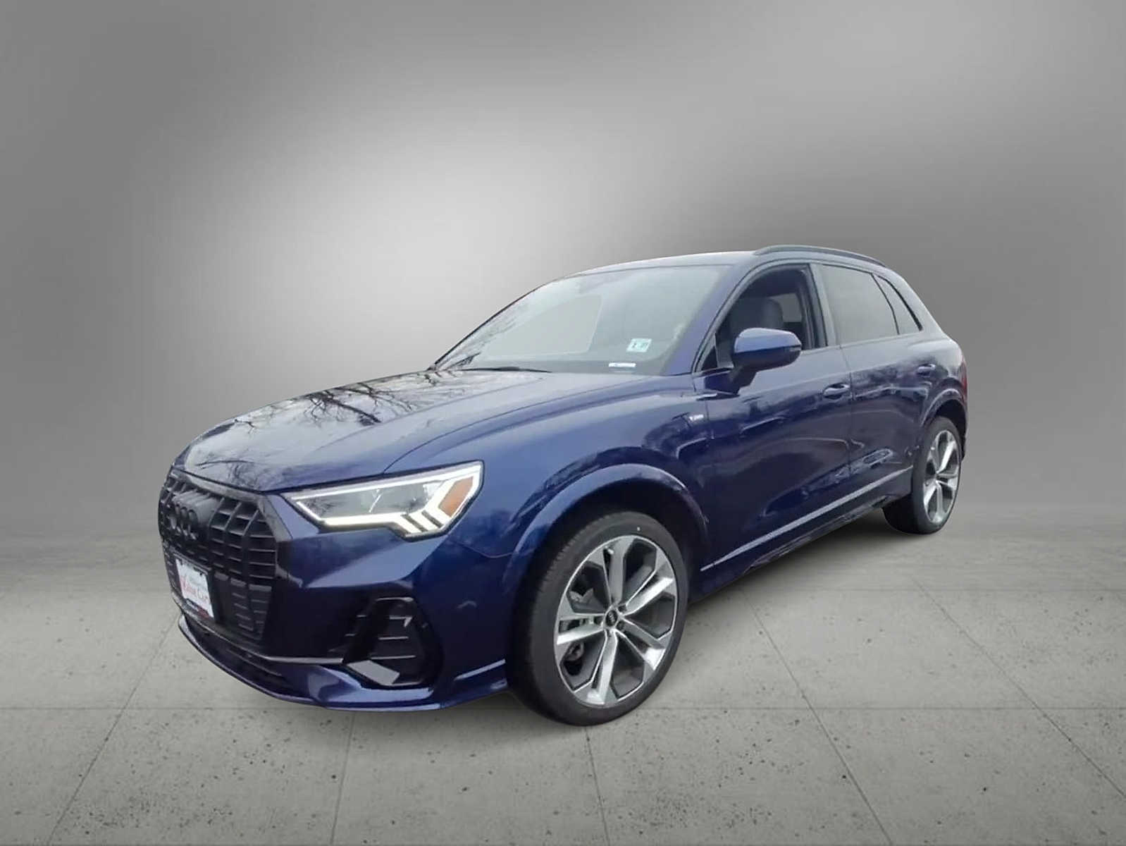 Thumbnail: 2022 Audi Q3 - 3